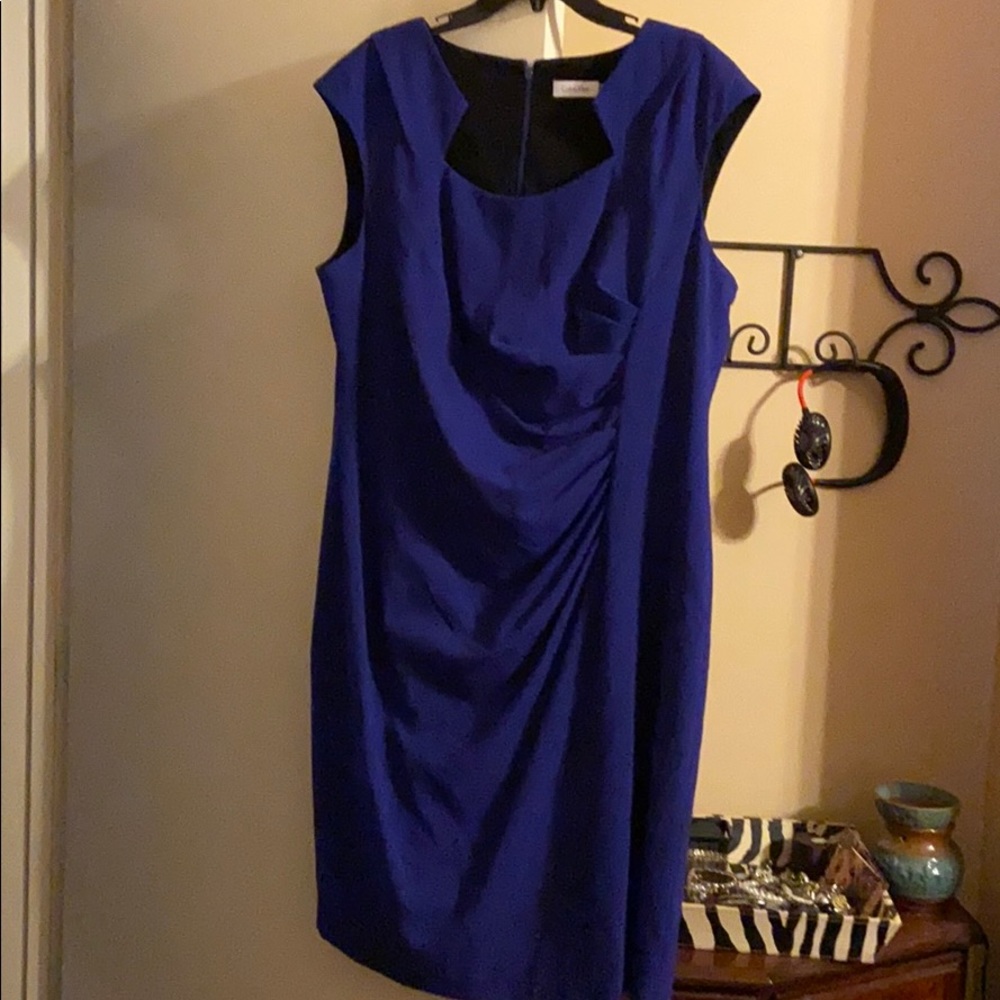 Cute dress!
